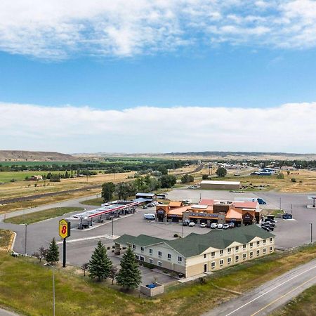 Super 8 By Wyndham Big Timber Motel Exterior photo